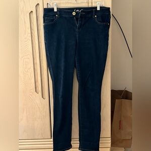 INC International Concepts Dark Blue Curvy Style Skinny Jean